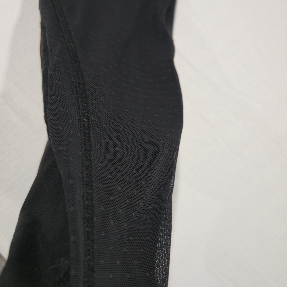 Lululemon Revitalize Black Crop Leggings Womens Size 6 - Picture 12 of 14